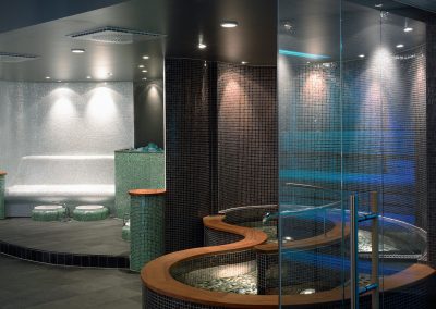 Take a journey from sauna to steam bath, aromatherapy caldarium to ice-fountain and plunge pool